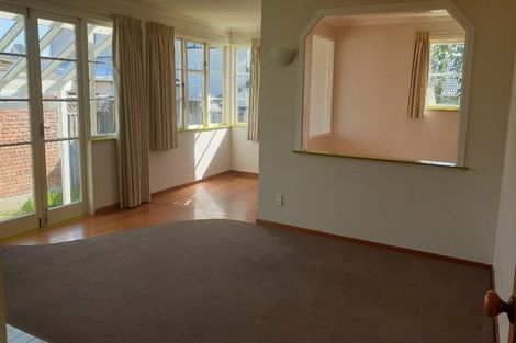 Photo of property in 1/5 Fenwick Avenue, Milford, Auckland, 0620