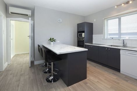 Photo of property in 1/274 Main North Road, Redwood, Christchurch, 8051