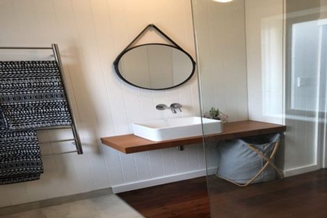 Photo of property in 28 Nikau Street, New Lynn, Auckland, 0600