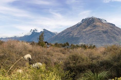 Photo of property in 7 Kerrera Lane, Jacks Point, Queenstown, 9371