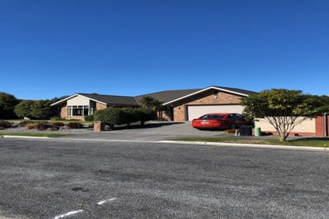 Photo of property in 20 Foresters Crescent, Parklands, Christchurch, 8083