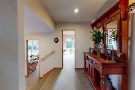 Photo of property in 10 Juliet Place, Forrest Hill, Auckland, 0620