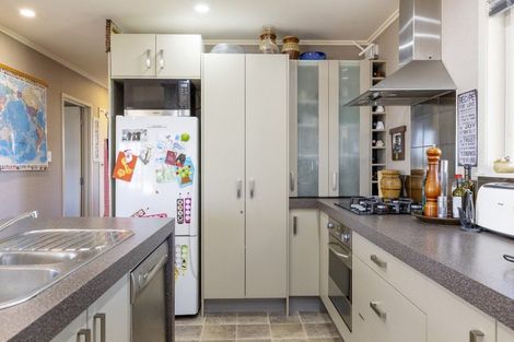 Photo of property in 15 Charles Crescent, Rainbow Point, Taupo, 3330