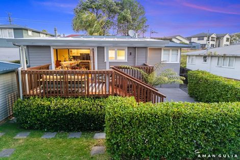 Photo of property in 29 Amberley Avenue, Te Atatu South, Auckland, 0610