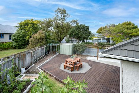 Photo of property in 4a Brett Place, Takaro, Palmerston North, 4412