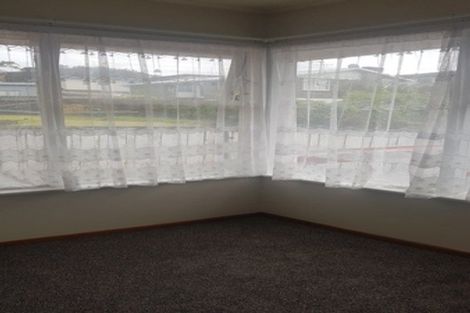 Photo of property in 28 Camellia Place, Mount Roskill, Auckland, 1041