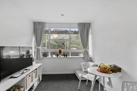 Photo of property in Terrace Tower Apartments, 3e/126 The Terrace, Wellington Central, Wellington, 6011