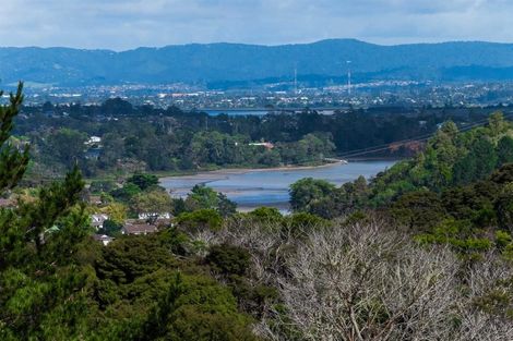 Photo of property in 22 Dene Court Lane, Greenhithe, Auckland, 0632