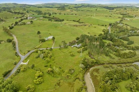 Photo of property in 72 Oneriri Road, Kaiwaka, 0573