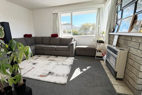 Photo of property in 32 Mark Avenue, Paparangi, Wellington, 6037