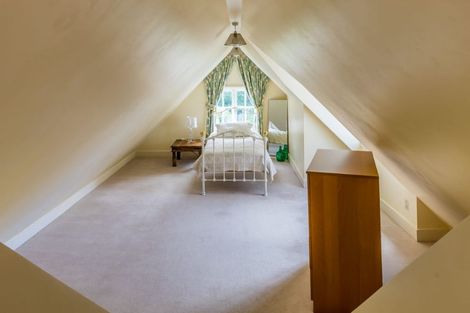 Photo of property in 13 Talavera Terrace, Kelburn, Wellington, 6012