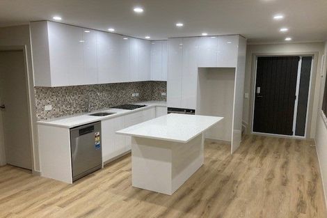 Photo of property in 16 Walworth Avenue, Pakuranga Heights, Auckland, 2010