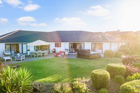 Photo of property in 22 Grace James Road, Pukekohe, 2120