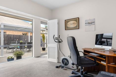 Photo of property in 4 Richard Seddon Drive, Northwood, Christchurch, 8051