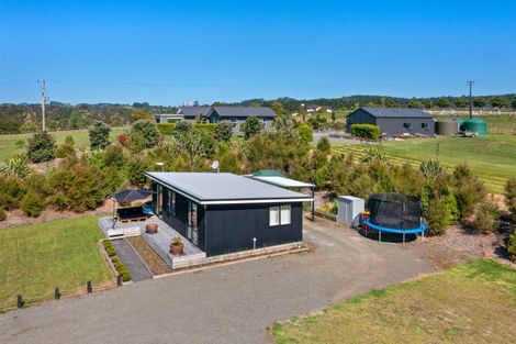 Photo of property in 265 Forestry Road, Waitoki, Kaukapakapa, 0871