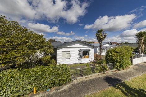 Photo of property in 22 Palm Avenue, Hokowhitu, Palmerston North, 4410