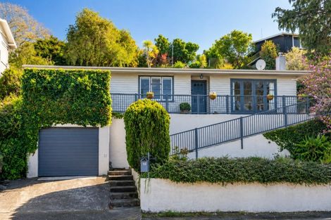 Photo of property in 16 Spencer Road, Hospital Hill, Napier, 4110