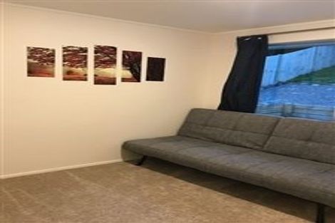 Photo of property in 6 Celeste Place, Totara Vale, Auckland, 0627