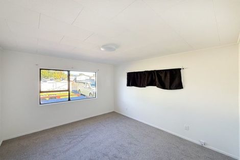 Photo of property in 21 Silverstone Place, Henderson, Auckland, 0612