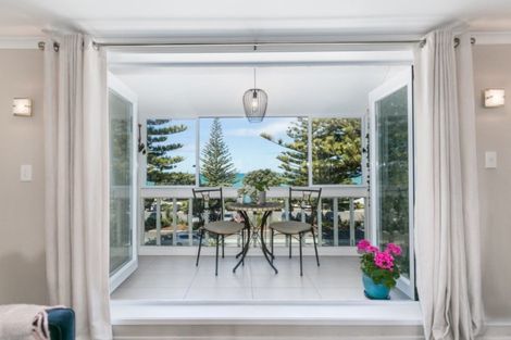 Photo of property in 247 Marine Parade, Napier South, Napier, 4110
