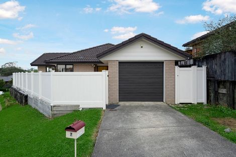 Photo of property in 7 Anna Lane, Glen Eden, Auckland, 0602