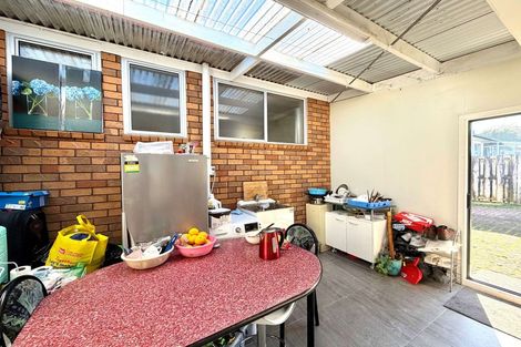 Photo of property in 23 Hyperion Drive, Randwick Park, Auckland, 2105