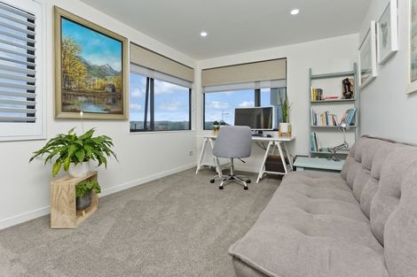 Photo of property in 8 Windlass Street, Long Bay, Auckland, 0630