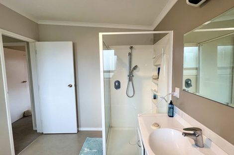 Photo of property in 12a Stuart Street, Levin, 5510