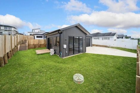 Photo of property in 28 Will Street, Huapai, Kumeu, 0810
