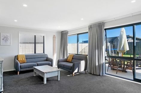 Photo of property in 15 Wai Terrace, Wharewaka, Taupo, 3330