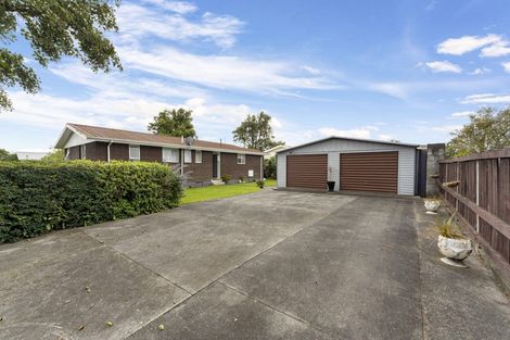 Photo of property in 22 Monowai Place, Westbrook, Palmerston North, 4412