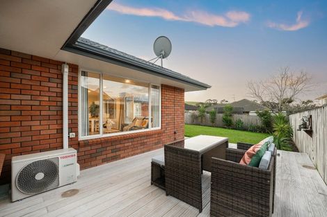 Photo of property in 8 Belcoo Crescent, East Tamaki, Auckland, 2013