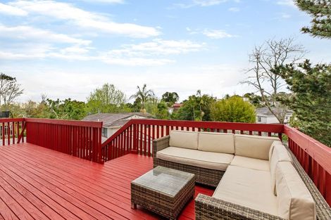 Photo of property in 68 Awaroa Road, Sunnyvale, Auckland, 0612