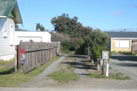 Photo of property in 11 Toi Street, Otaki Beach, Otaki, 5512