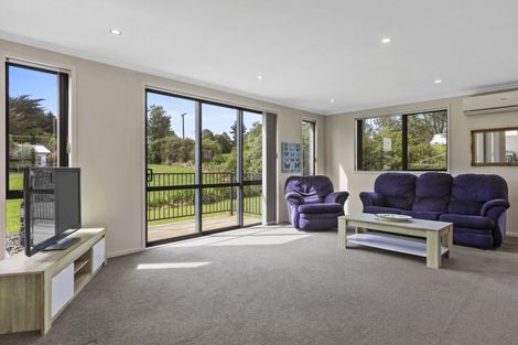 Photo of property in 20 Bosworth Street, Egmont Village, 4372