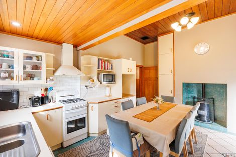 Photo of property in 16 Margaret Street, Roslyn, Palmerston North, 4414