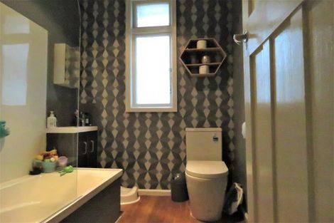 Photo of property in 13 Teviot Street, Oamaru North, Oamaru, 9400