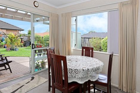 Photo of property in 5 Somerton Rise, Henderson, Auckland, 0612
