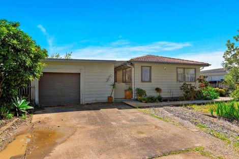 Photo of property in 505 Swanson Road, Ranui, Auckland, 0612