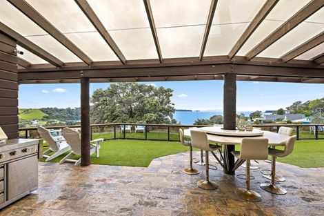 Photo of property in 1 Jackson Crescent, Mahurangi East, Warkworth, 0982