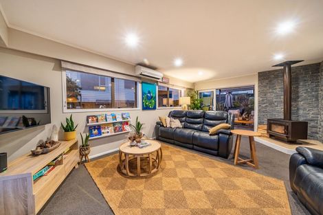 Photo of property in 19 Penryn Drive, Camborne, Porirua, 5026