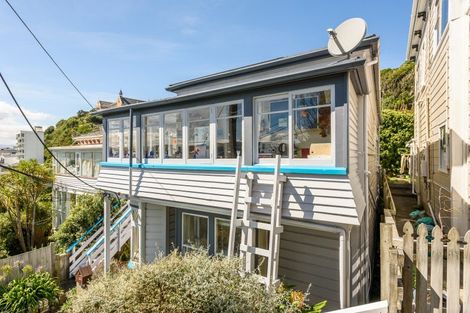 Photo of property in 14 Prince Street, Mount Victoria, Wellington, 6011