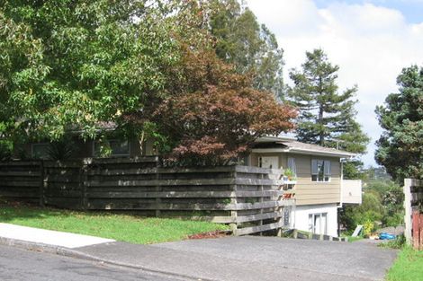 Photo of property in 13 Glenbervie Crescent, Massey, Auckland, 0614