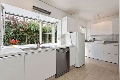 Photo of property in 11 Daresbury Lane, Fendalton, Christchurch, 8014