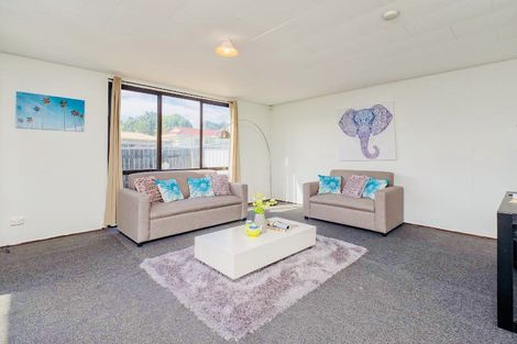 Photo of property in 47 Heathdale Crescent, Papakura, 2110