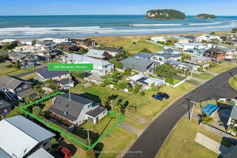 Photo of property in 202 Beverley Terrace, Whangamata, 3620