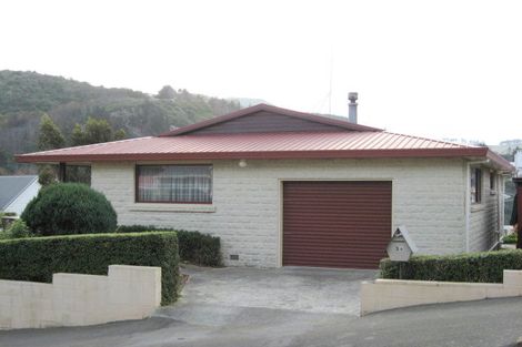 Photo of property in 3 Scotia Street, Port Chalmers, 9023