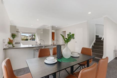 Photo of property in 2 Calumet Way, Takanini, 2112