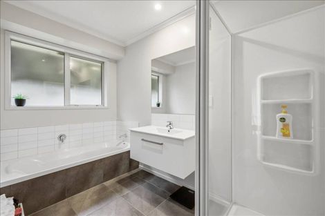 Photo of property in 292 Lakes Boulevard, Pyes Pa, Tauranga, 3112