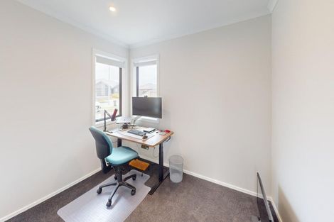 Photo of property in 40 Atlantic Drive, Fitzherbert, Palmerston North, 4410